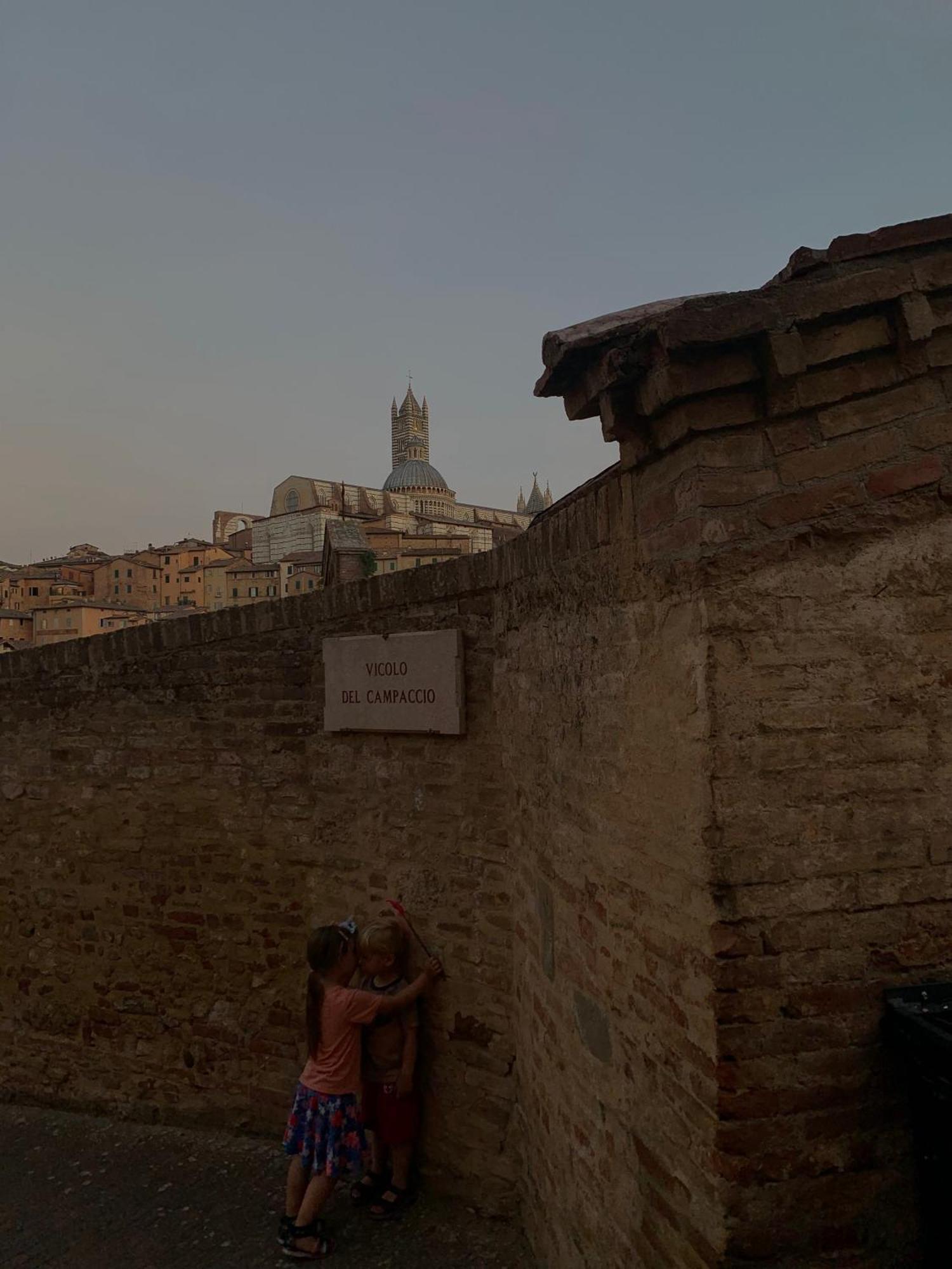 The Cozy Apartment In Siena Exterior foto